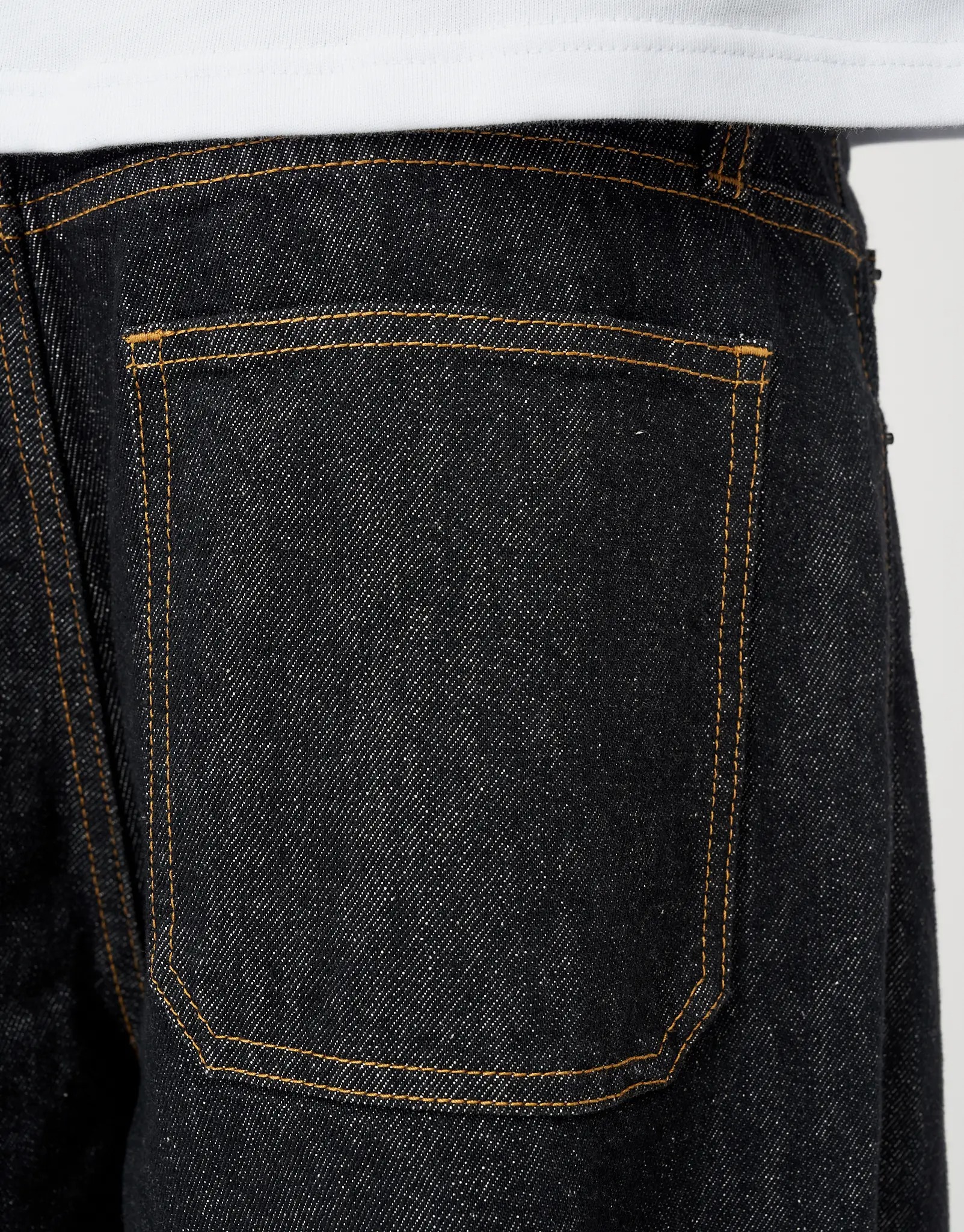 Baggy Fit Jeans in Dark Raw